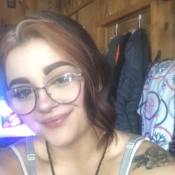 Meet your Posher, Willow - Picture 1 of 1